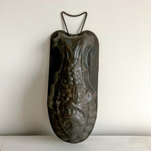Load image into Gallery viewer, Hanging Tin Fish Mold