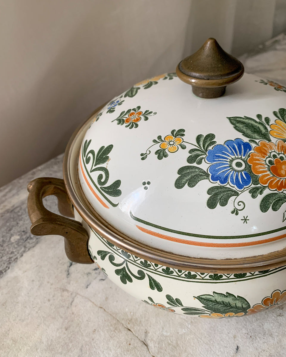 Lot # 130 - Vintage ASTA Cookware Set Enamel Floral 7 Piece German Pots &  Pans - NorCal Online Estate Auctions