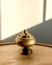 Load image into Gallery viewer, Lidded Brass Incense Holder