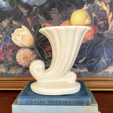 Load image into Gallery viewer, Vintage McCoy Vase - Matte Ivory