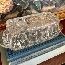 Load image into Gallery viewer, Covered Crystal Butter Dish