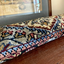Load image into Gallery viewer, Vintage Floral Oriental Rug