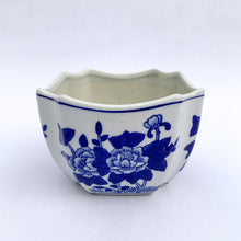 Load image into Gallery viewer, Ceramic Blue and White Planter Pot
