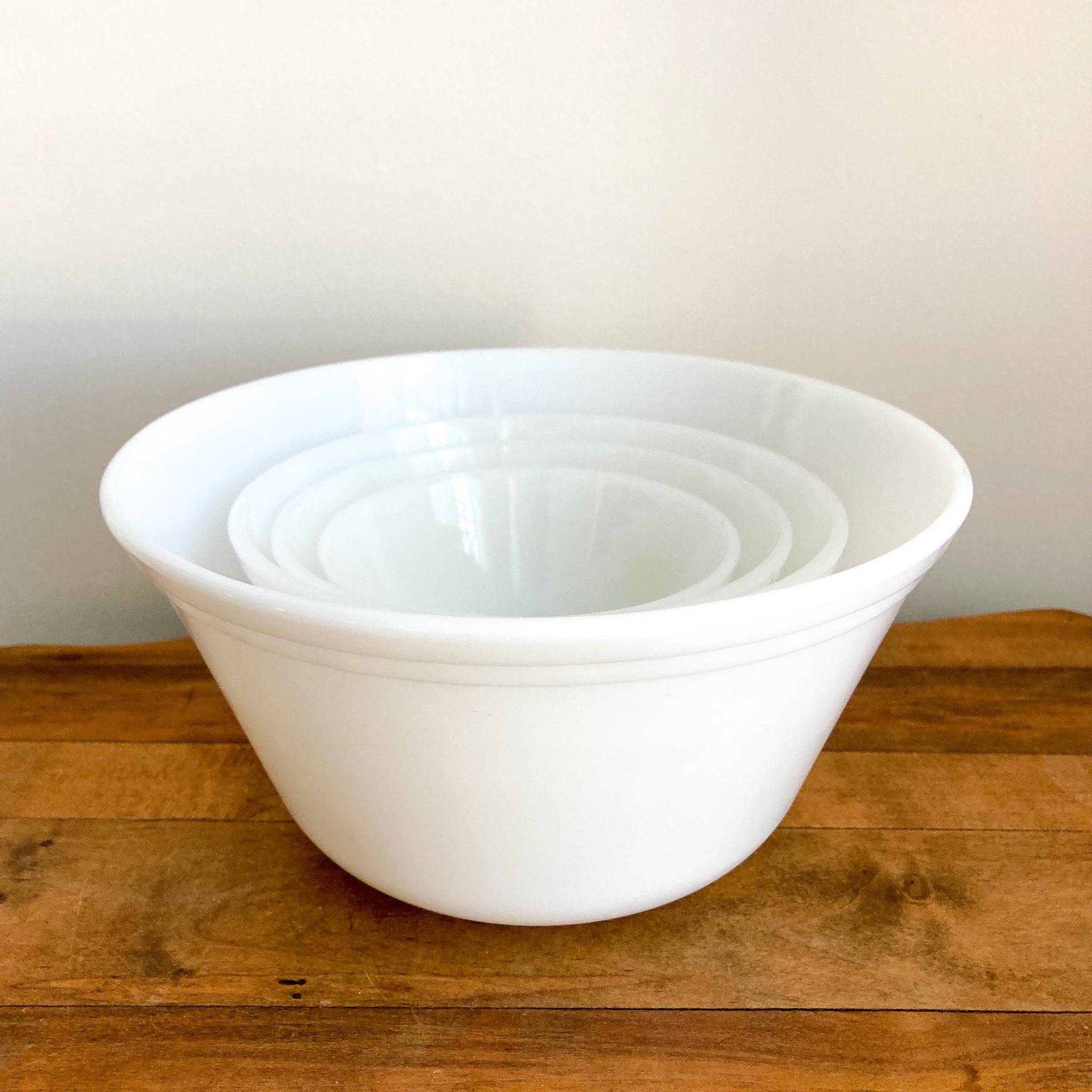 Osnell USA mixing bowls for kitchen - plastic mixing bowls with handles 2.5  qt - mixing bowl set