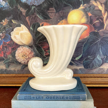 Load image into Gallery viewer, Vintage McCoy Vase - Matte Ivory
